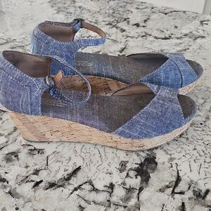TOMS Wedge Blue Shoes Size 8.5